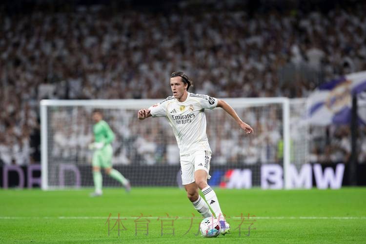 互换!罗马诺:皇马将以奥布拉多+转会费签下A费 互换!罗马诺:皇马将以奥布拉多+转会费签下A费